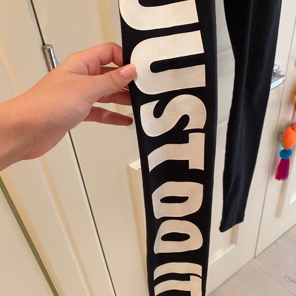 Nike black leggings - Picture 2 of 5